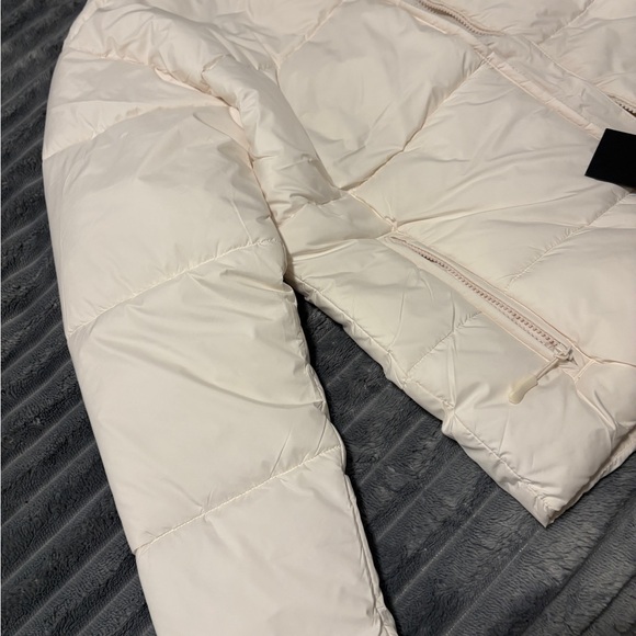 Cream Puffer Jacket - Picture 5 of 7